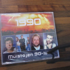 MUISTOJEN 90-LUKU 1990 ( avaamaton muovit yllä ) - pikkukuva 1
