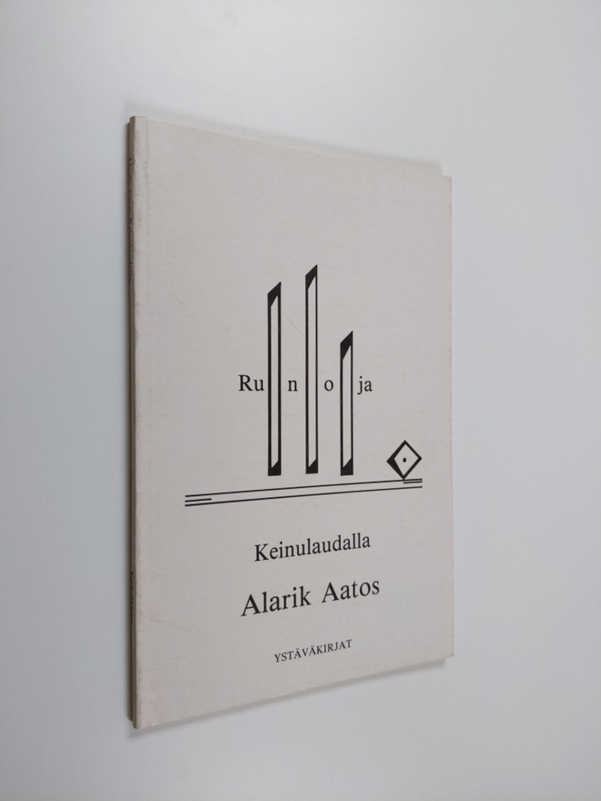 Alarik Aatos : Keinulaudalla