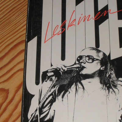 Leskinen, Juice: Sanoja 1.p nid. v. 1981
