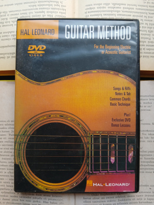 Hal Leonard Guitar Method (DVD)