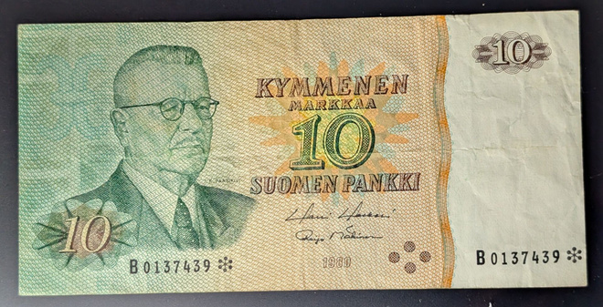 10 Markkaa 1980 tähti B0137439