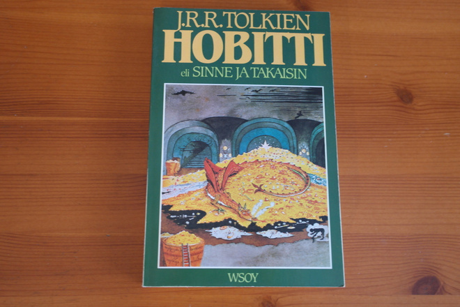 J.R.R.Tolkien:Hobitti eli sinne ja takaisin.Nid.Hyvä!