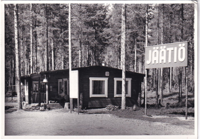 Vuokatti. JÄÄTIÖ. Kesäkuva . Foto U. Lappi b469