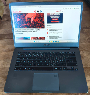 Asus UX430UA