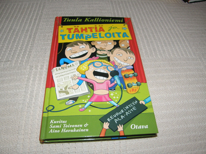 Tuula Kallioniemi Tähtiä ja tupeloita