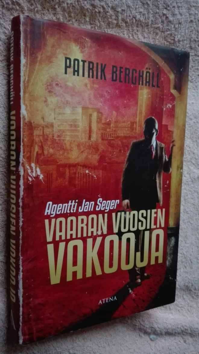 Berghäll: Vaaran vuosien vakooja (Agentti Jan Seger)