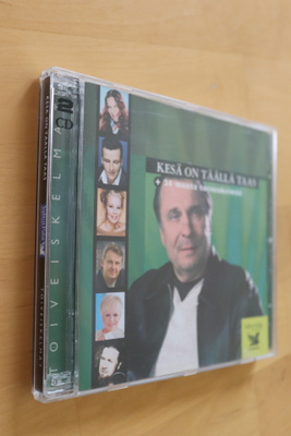 2CD Toiveiskelmät - Kesä on täällä taas 25 iskelmää