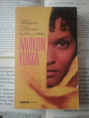 Waris Dirie - Aavikon kukka (pokkari)