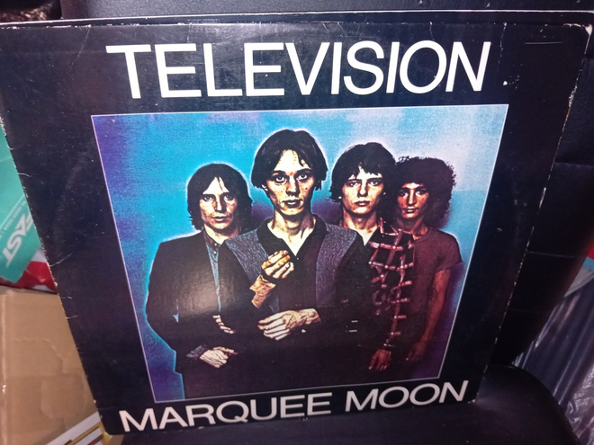 LP Television  : Marquee Moon ( SIS POSTIKULU )
