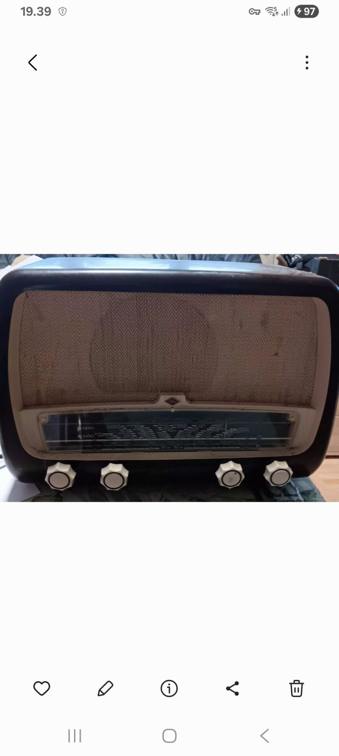 Vanha putkiradio fennosampo F233v