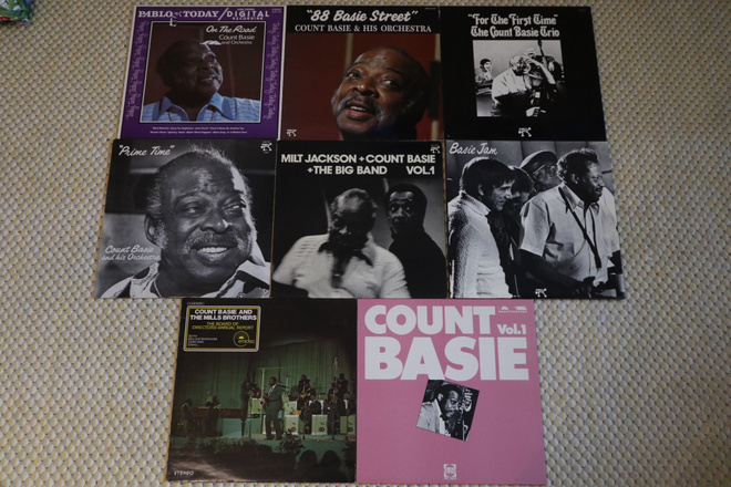 NIPPU 3: Count Basie -LP:tä x 8kpl