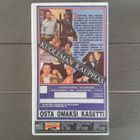 VHS: Kuoleman Kauppias / The Gunrunner (Kevin Costner 1989) - pikkukuva 2