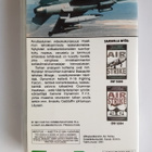 AIR STRIKE TAISTELULENTOKONEET 1 VHS - pikkukuva 2