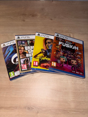 Playstation 5 peli GTA V, Gran Turismo 7, Cyperpunk 2077, FF