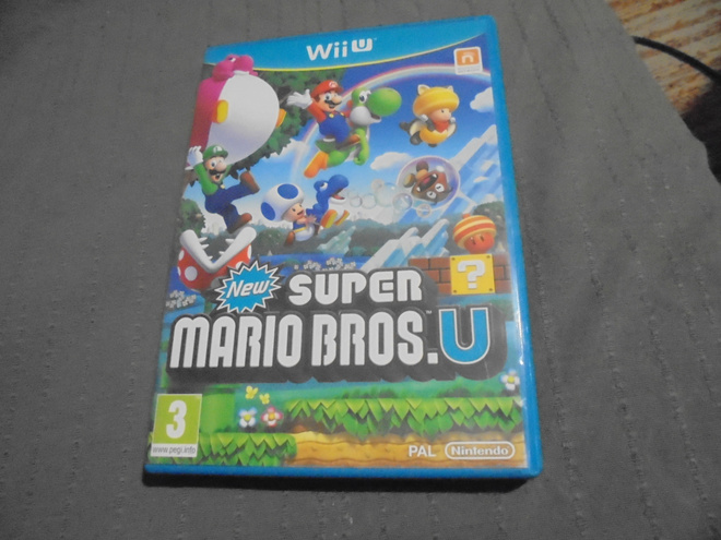 Nintendo WII U Super Mario Bros U KOTELO & kirjanen, ei peli