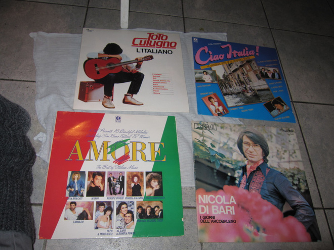 4 ITALIANKIELISTÄ LP LEVYÄ !