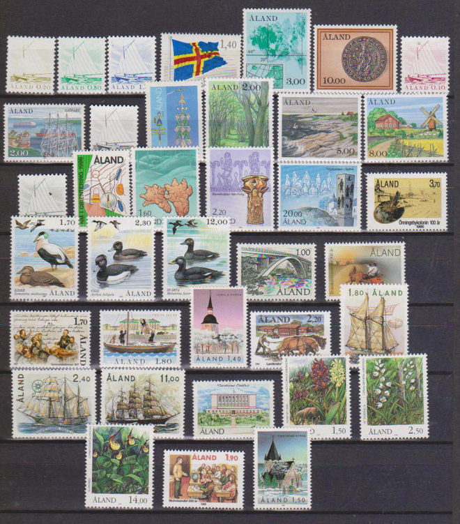 Åland postituoreet ** 80-luvun postimerkit.
