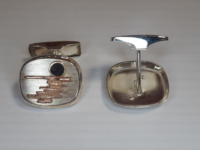Vintage hopeiset kalvosinnapit design Kultasepät Salovaara