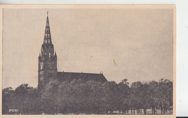 Pori kirkko käyttämättömänä.