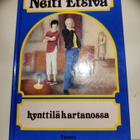 Neiti etsivä kynttilä kartanossa Carolyn Keene - pikkukuva 1