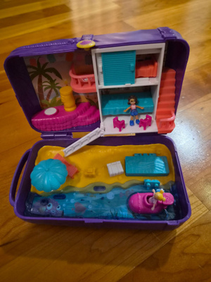 Polly Pocket rantareppu ja nuket 2kpl  (#3528)