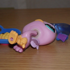 LITTLEST PET SHOP malva-lila STRUTSI, LINTU #2085 + kypärä, - pikkukuva 3