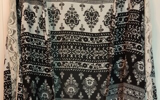 Urban Outfitters kimonomainen jakku koko S