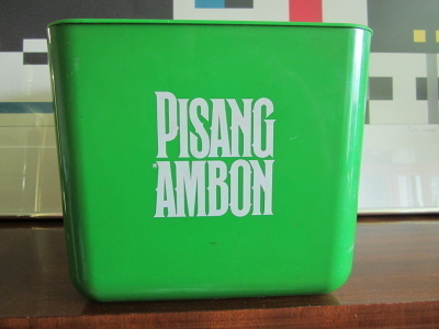 PISANG AMBON RETRO JÄÄPALA KOTELO GIRL-CAVE KAMAA
