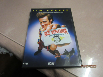 Ace Ventura - Lemmikkidekkari (DVD) }