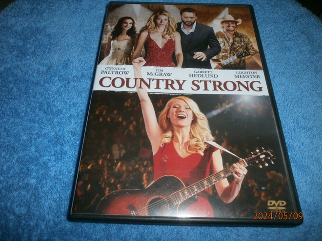 COUNTRY STRONG    -      DVD