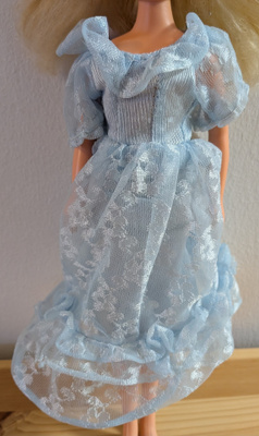 Sindy-nuken tms. vintage-mekko