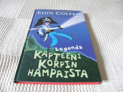 Eoin Colfer Legenda kapteeni Korpin hampaista