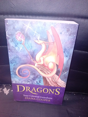 Diana Cooper  : Dragons ( SIS POSTIKULU )