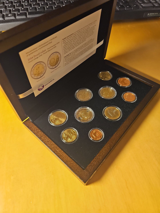 Erittäin harvinainen Suomi proof rahasarja vuodelta 2014