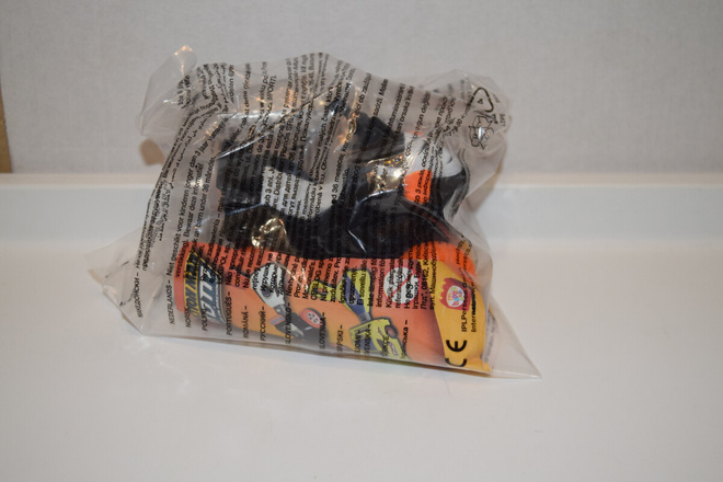 mcdonalds happy meal lelu action man x2