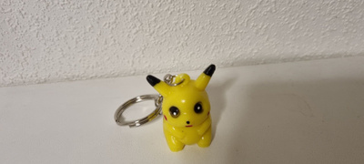 UUSI Pikachu AVAIMENPERÄ