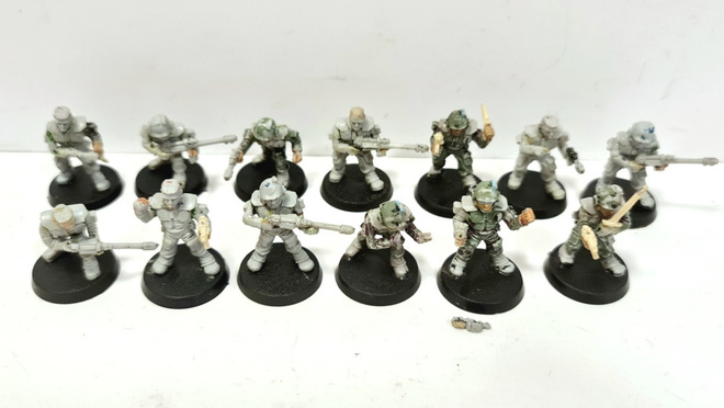WH40K - 13kpl Rogue Trader Imperial Guard figuuria [K6]