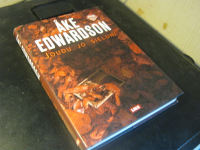 Åke Edwardson: Joudu jo sieluni