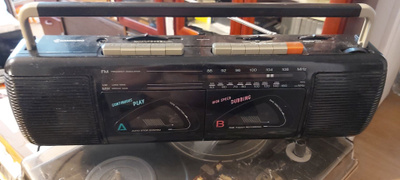 Samsung W-250L Tuplapesä Radio/Nauhuri. 2 kasettia mukaan