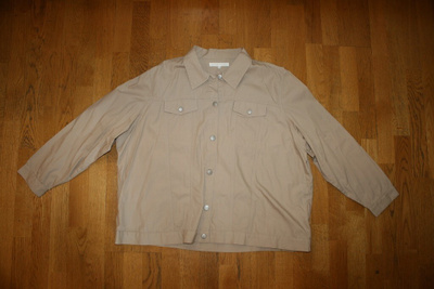 Studio beige ohut vuoriton takki 52