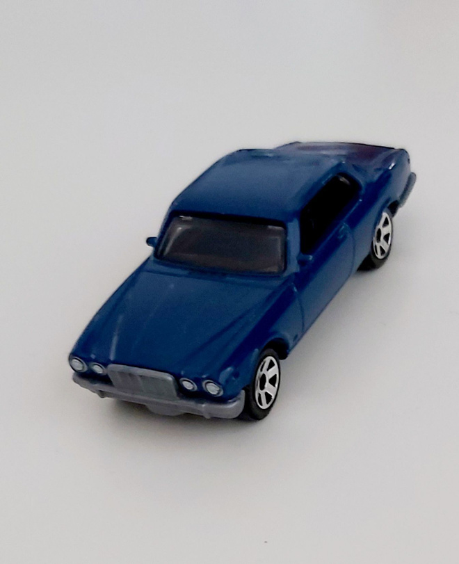 1977 JAGUAR XJ6C MATCHBOX 2023 Mattel