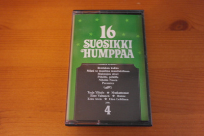 16 Suosikki Humppaa 4. C-kasetti.