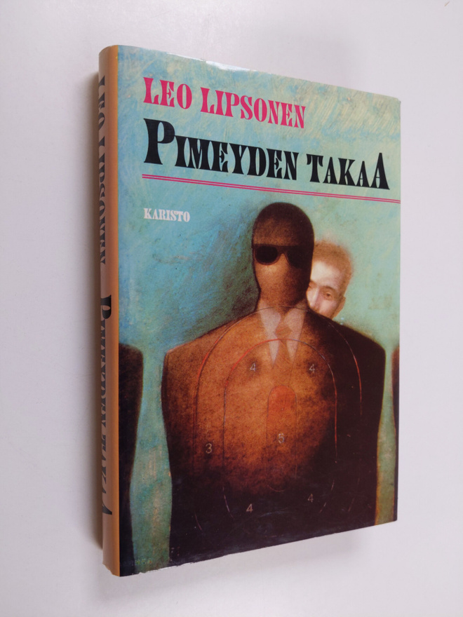 Leo Lipsonen : Pimeyden takaa