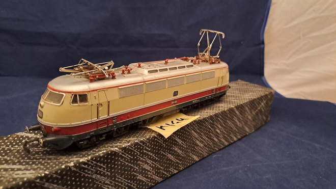 K 164 Märklin-Hamo tasavirtaveturi E 03-sarjan TEE