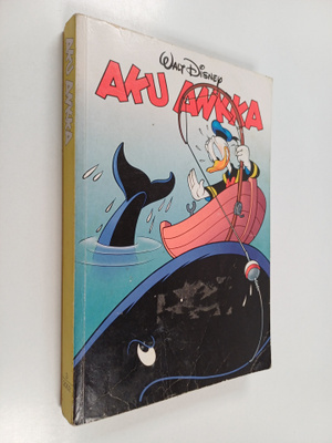 Walt Disney : Aku Ankka neljännesvuosikerta 3/2002