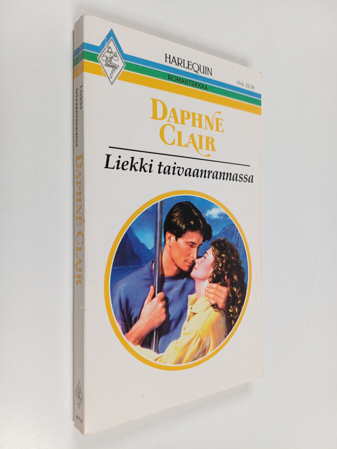 Daphne Clair : Liekki taivaanrannassa
