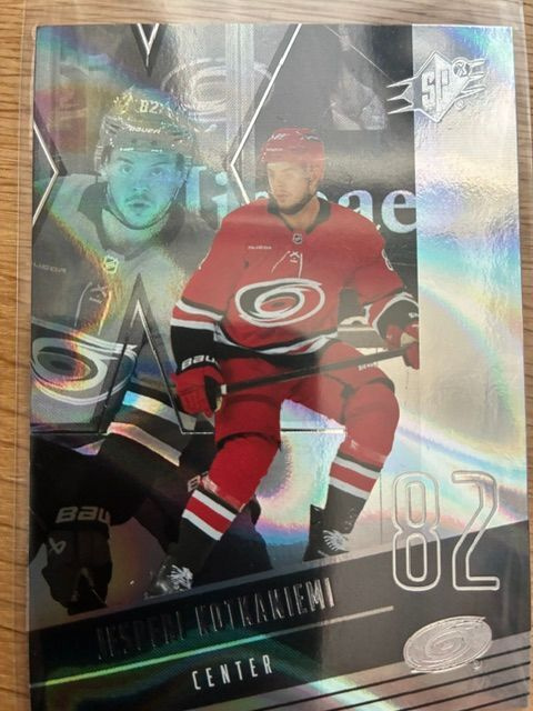 Sebastian Aho 25-26 OPC #Q-Spades