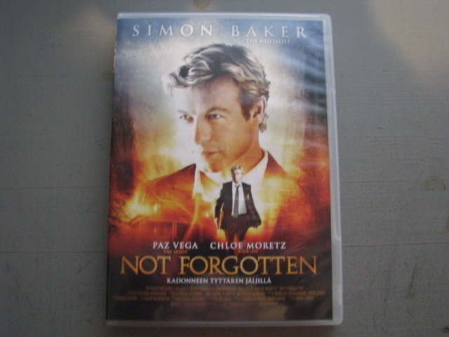 NOT FORGOTTEN ( Simon Baker )