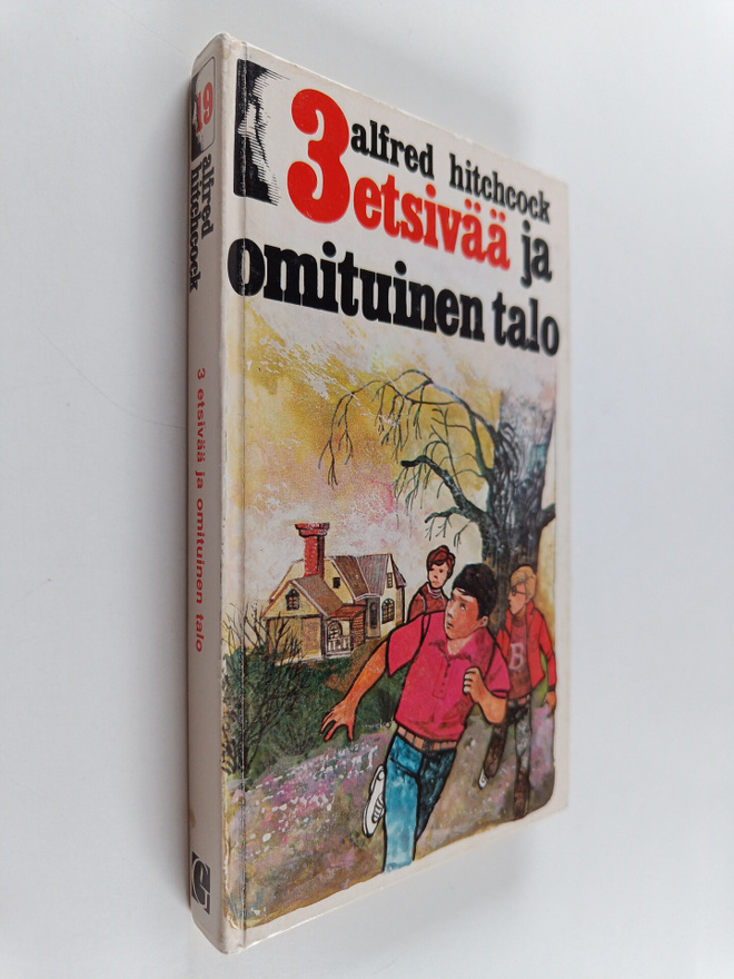 William Arden : 3 etsivää ja omituinen talo