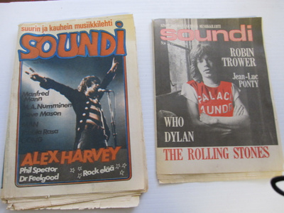 2 soundi lehteä V 1975